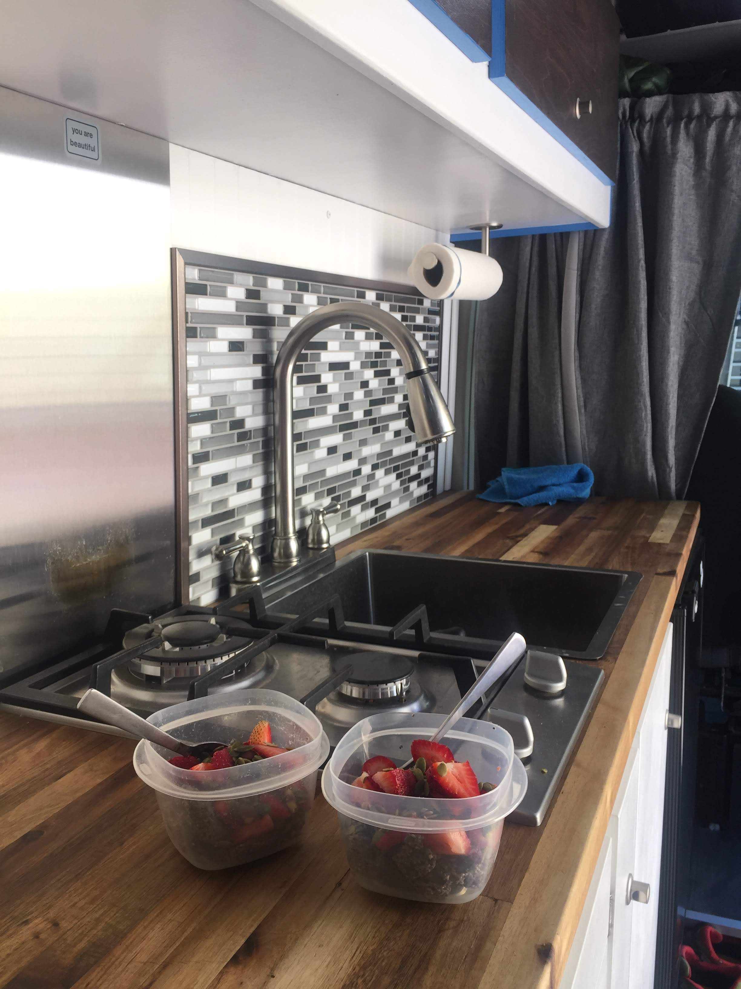 van life food cook